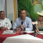tres personas en la foto alfonso prada, armando cuellar, leyla rincon.